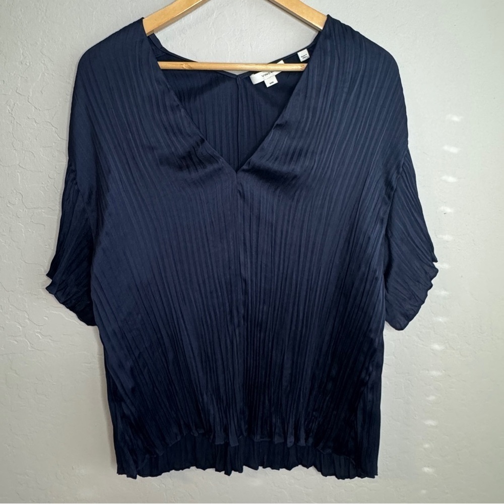 Vince Flutter Sleeve Crushed Satin Top Size M - Picture 5 of 11